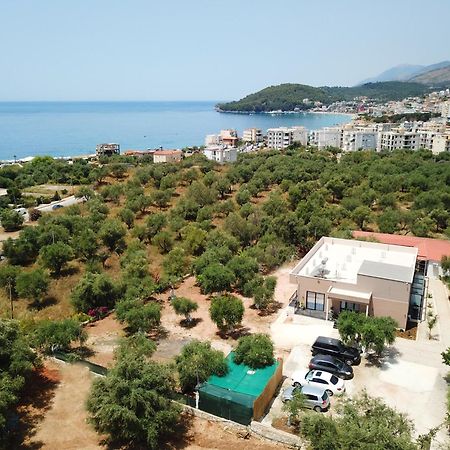 Отель Mezzanine Bay Химара Экстерьер фото